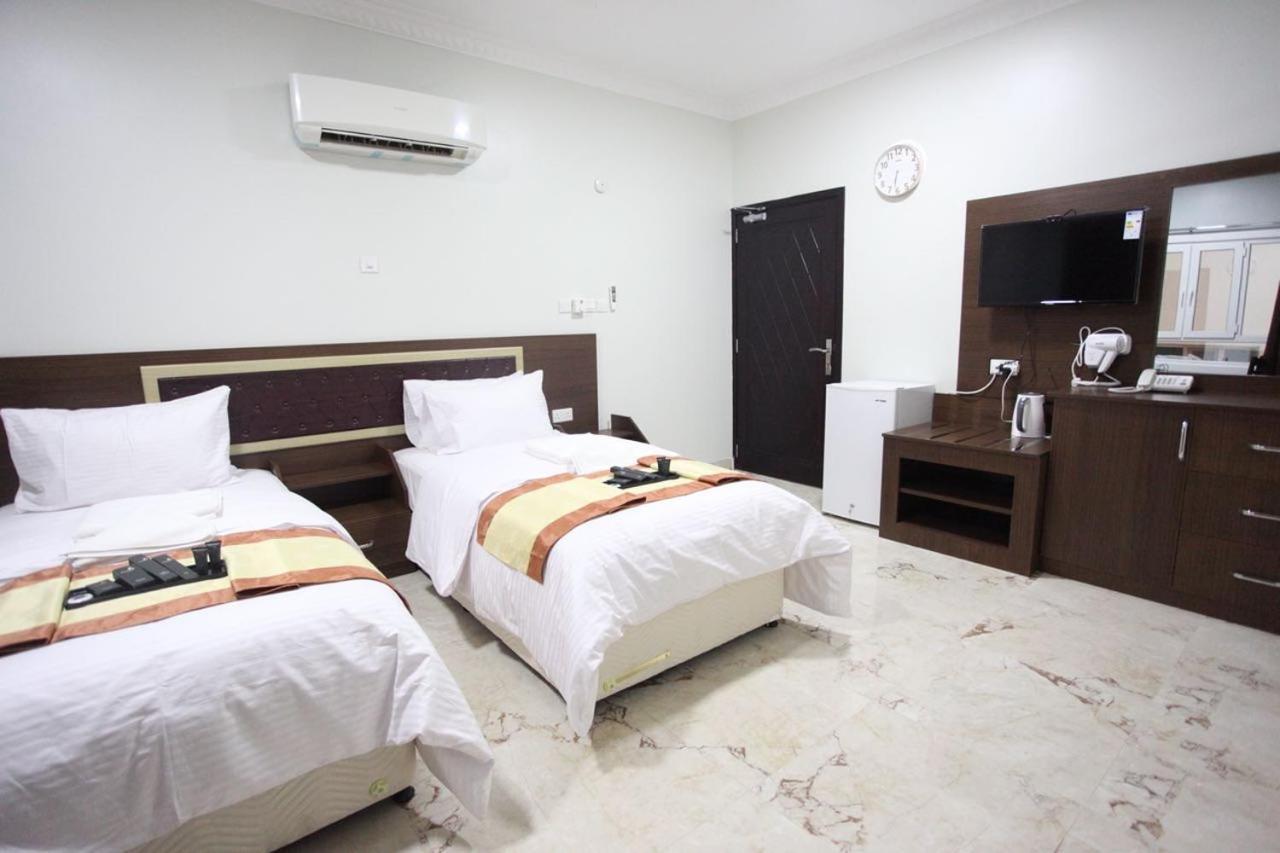Almanzel Hotel Apartments มัสกัต ภายนอก รูปภาพ